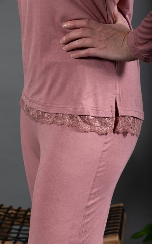 Anna – Langerma blúndubolur úr mjúkri viscose