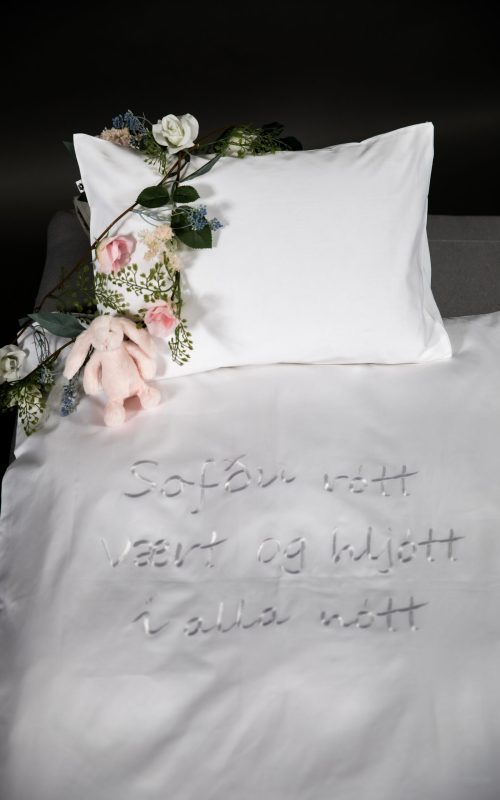 Sofðu rótt, vært og hljótt – barnarúmföt úr Pima bómull með útsaumuðum texta