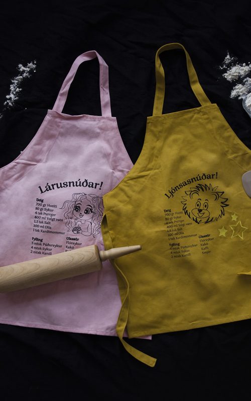 Lára og Ljónsi svuntur – skemmtilegar barnasvuntur fyrir litla bakara