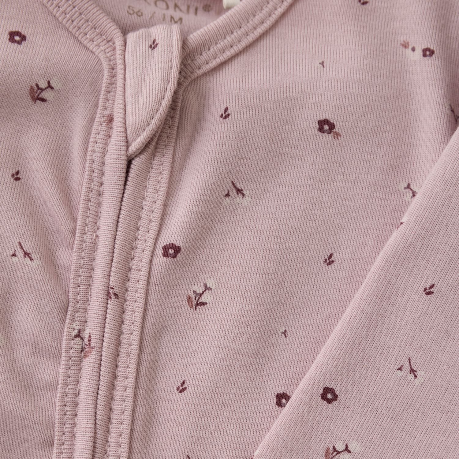 Náttgalli með rennilás úr lífrænni bómull – Fixoni AW25