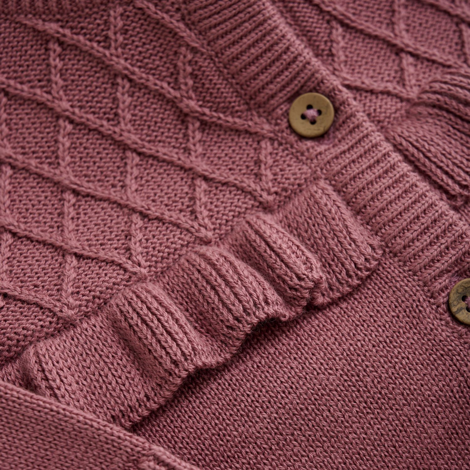 Prjónuð peysa úr lífrænni bómull – Fixoni AW25