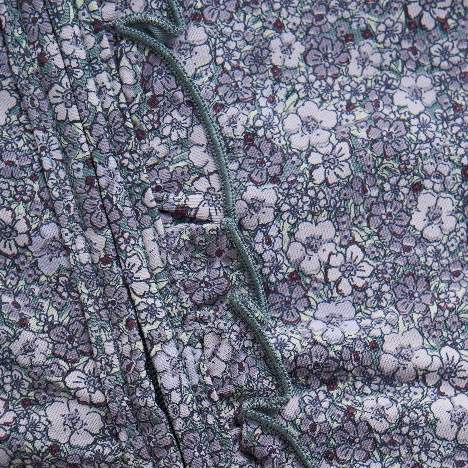 AW25 Blómamynstur – Fixoni samfestingur úr lífrænni bómull