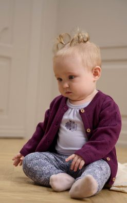 Prjónuð peysa – vínrauð (Fixoni AW25)