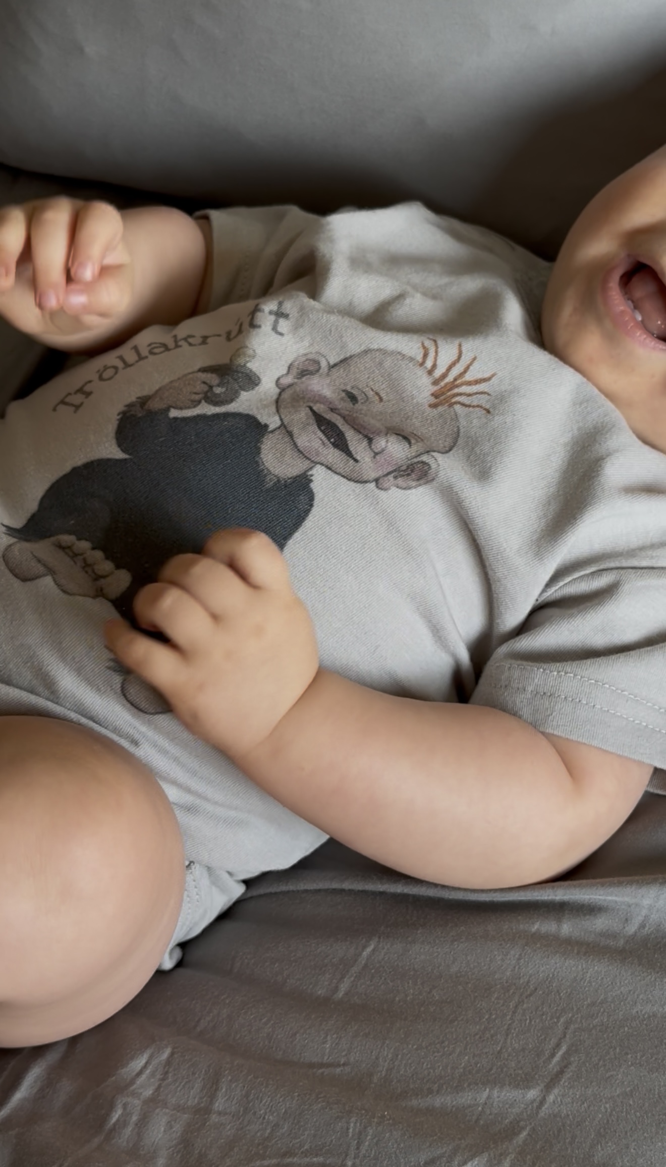 Tröllakrútt samfella – íslensk hönnun úr umhverfisvænni bómull