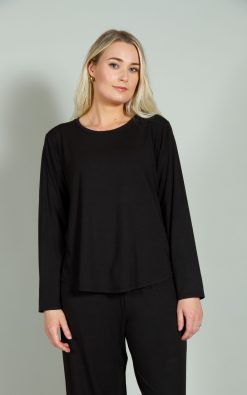Drífa langermabolur – úr hitatemprandi modal