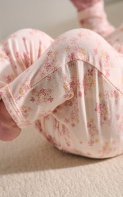 Fixoni kjóll með pífukanti